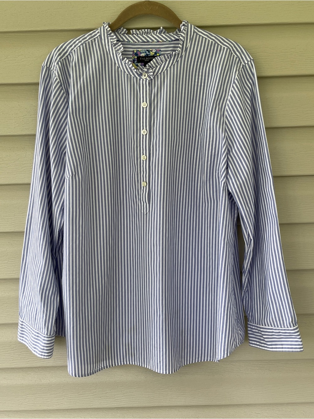 Talbots Women’s Blue & White Blouse Size XL-Petite